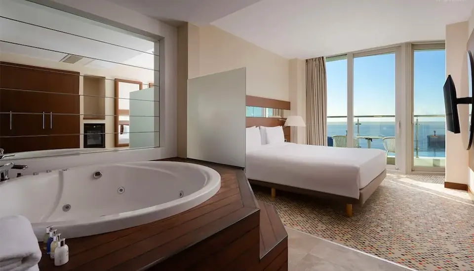 هتل رادیسون بلو ریزورت اند کنگرس سنتر